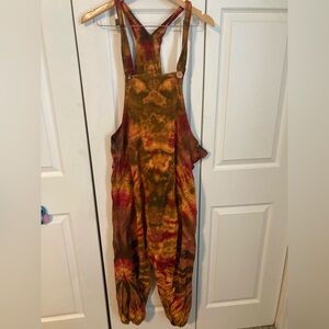 Source Unknown Orange and Red Pantsuit with Tie-Dye Effect